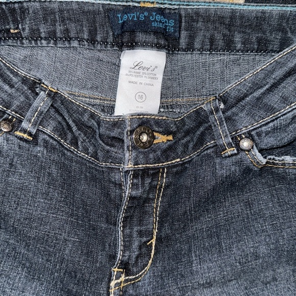 Teen Levi’s skinny jeans - Picture 2 of 6